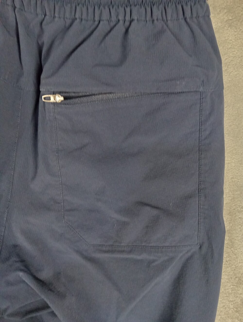 lululemon athletica Men's Navy Drawstring Athletic Shorts Size Small - Picture 3 of 10